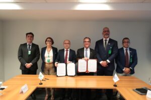 Representantes_Petrobras_e_Sebrae_Assinatura_Protocolo de Intençoes_Credito_Bruno Spada